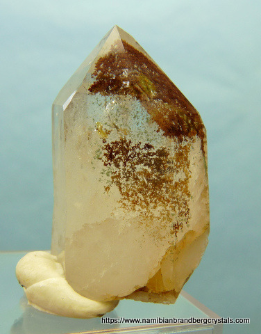 Quartz crystal with spectacular chlorite inclusions